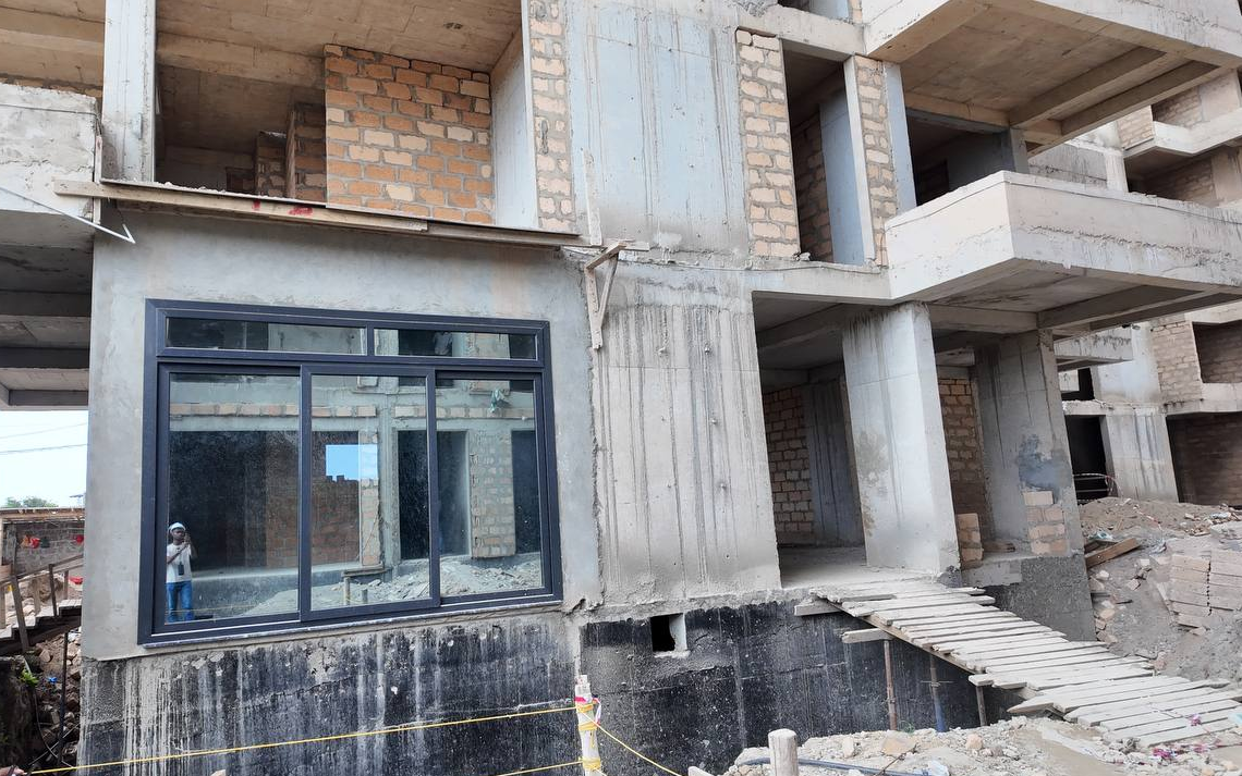 pe-ABeac84MPhVNOKhedk8htCos6tSpq